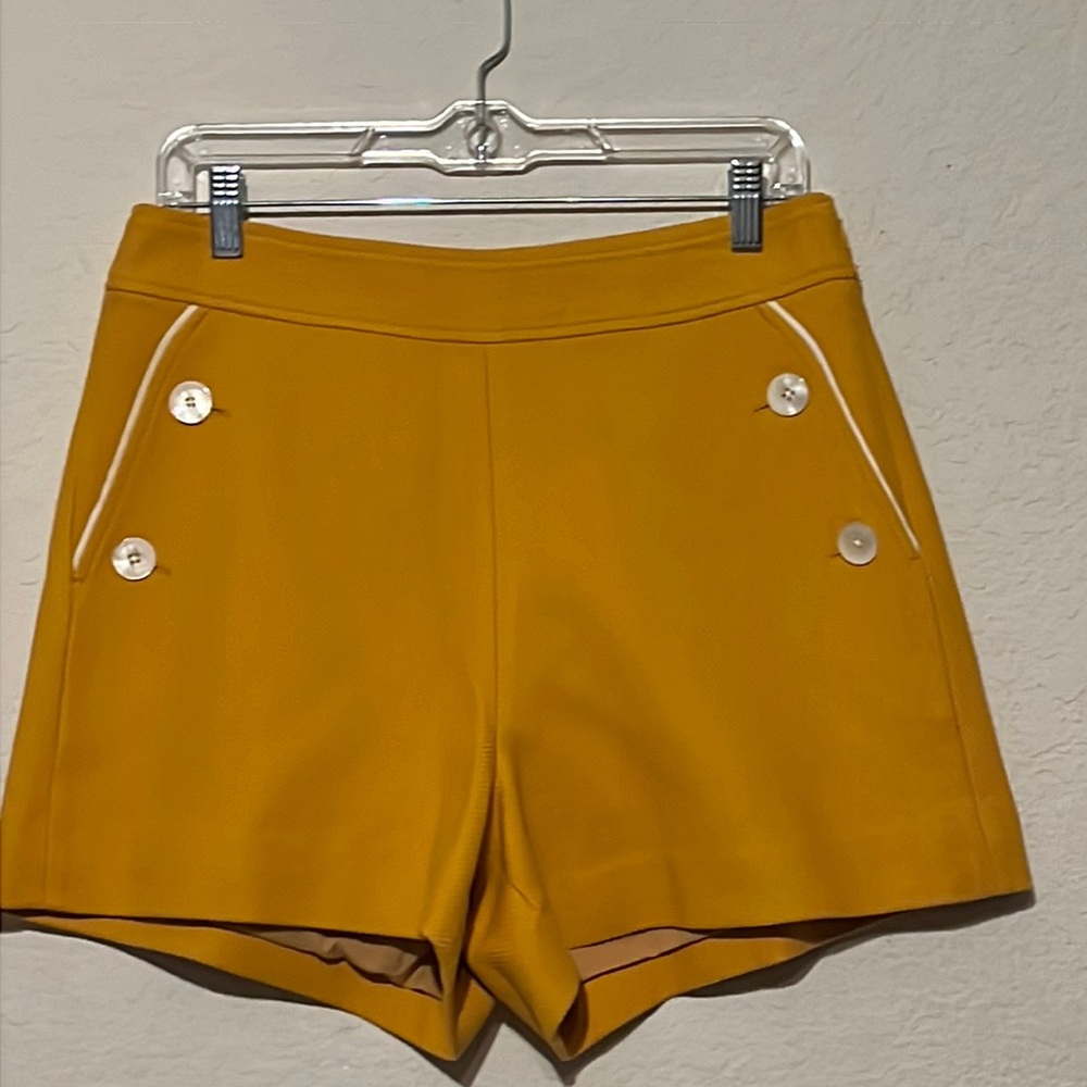 J. Crew size 6 sailor short